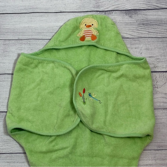 Babies R Us Hooded Baby Towel Green Duck Cotton Bath Wrap - Picture 3 of 9